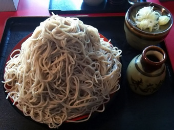 味奈登庵のもりそば　富士山盛り